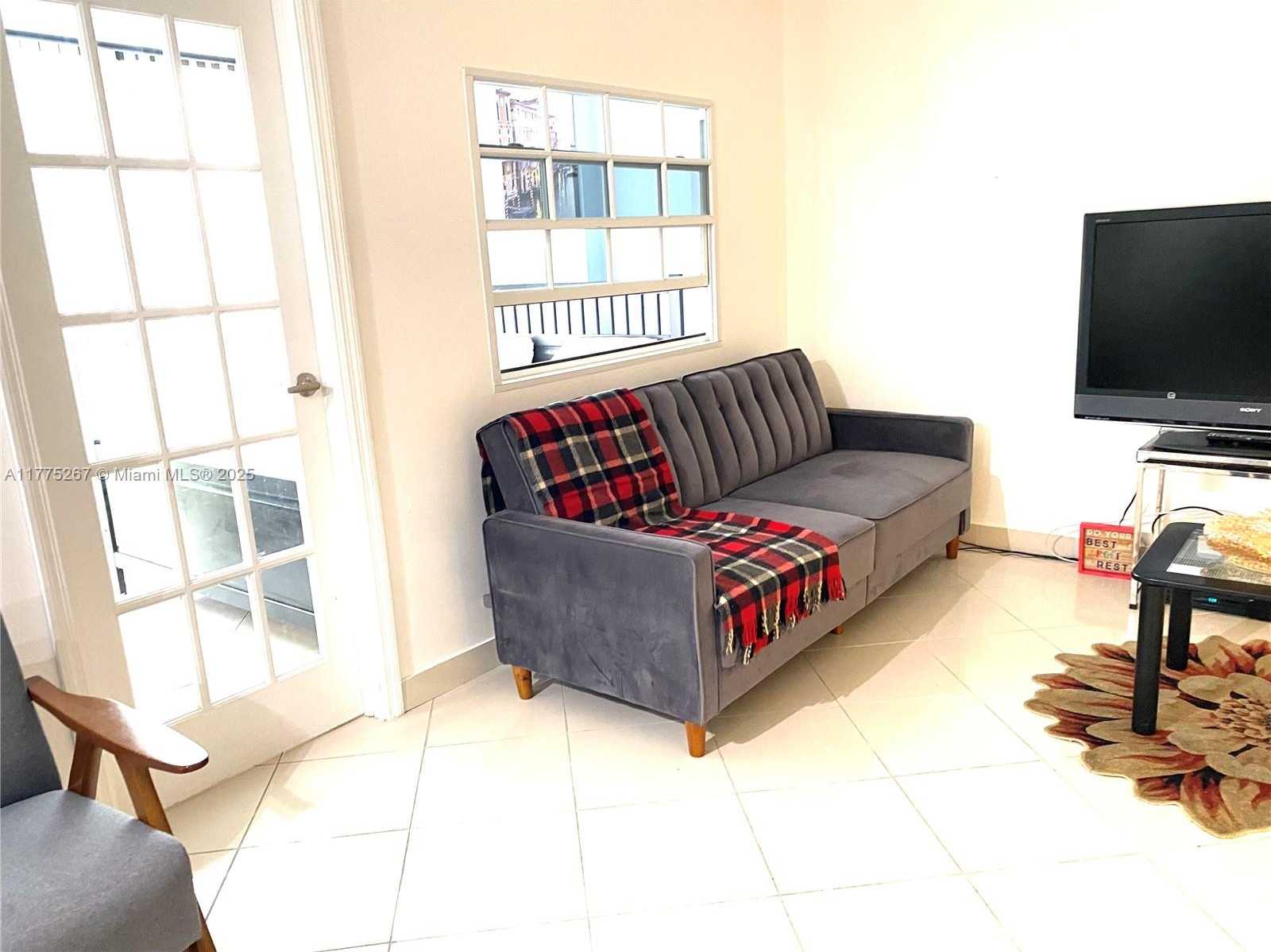 Small Image of 16909 NORTH BAY RD #714, Sunny Isles Beach Number 3