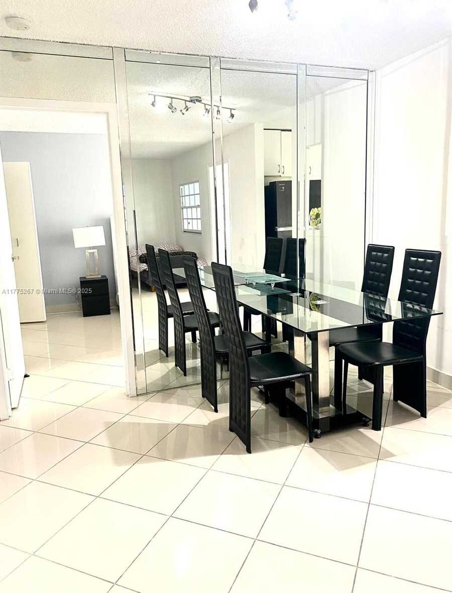 Small Image of 16909 NORTH BAY RD #714, Sunny Isles Beach Number 5