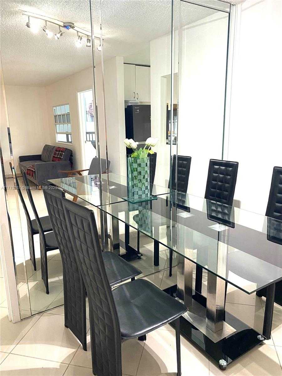 Small Image of 16909 NORTH BAY RD #714, Sunny Isles Beach Number 6