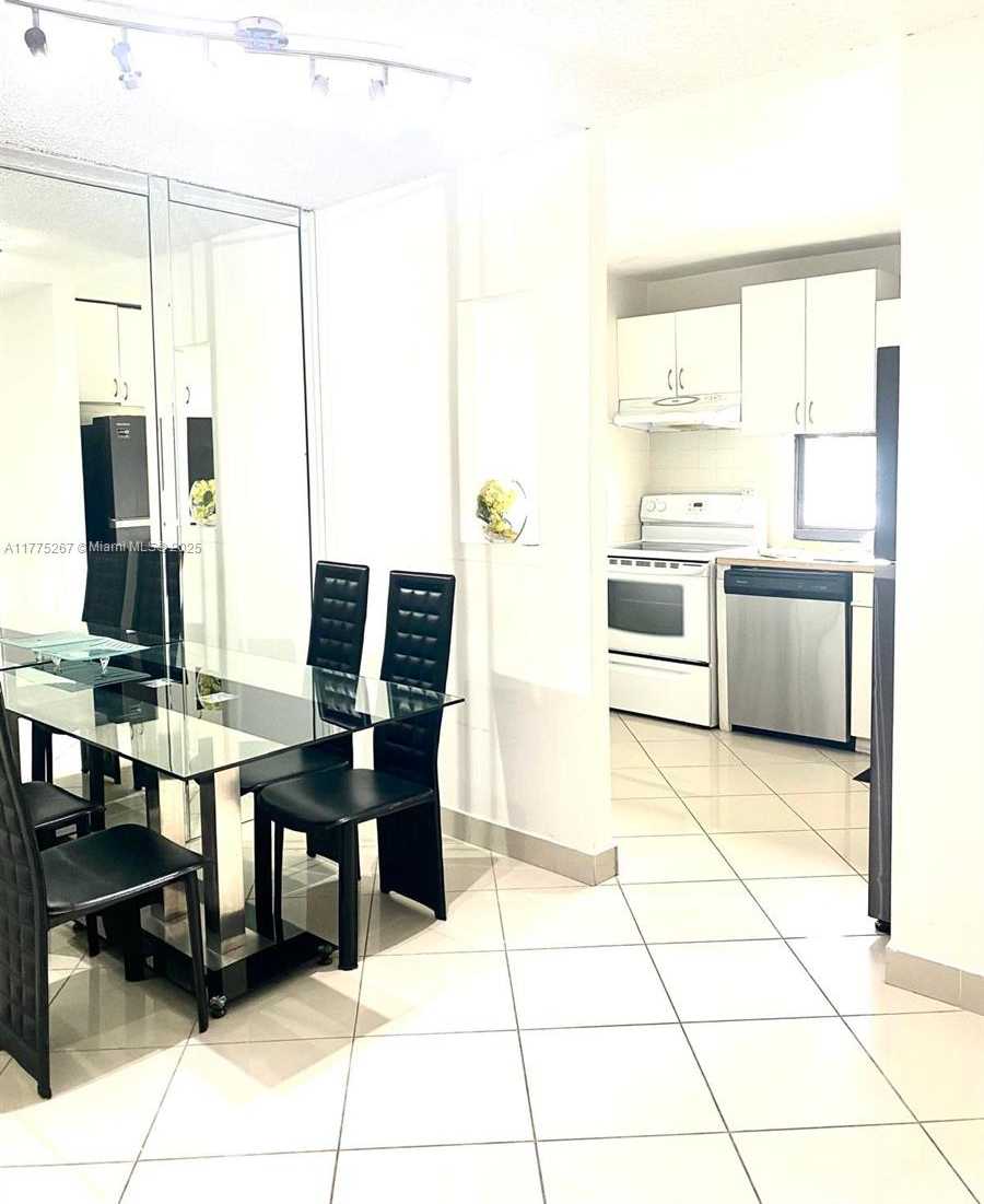 Small Image of 16909 NORTH BAY RD #714, Sunny Isles Beach Number 8