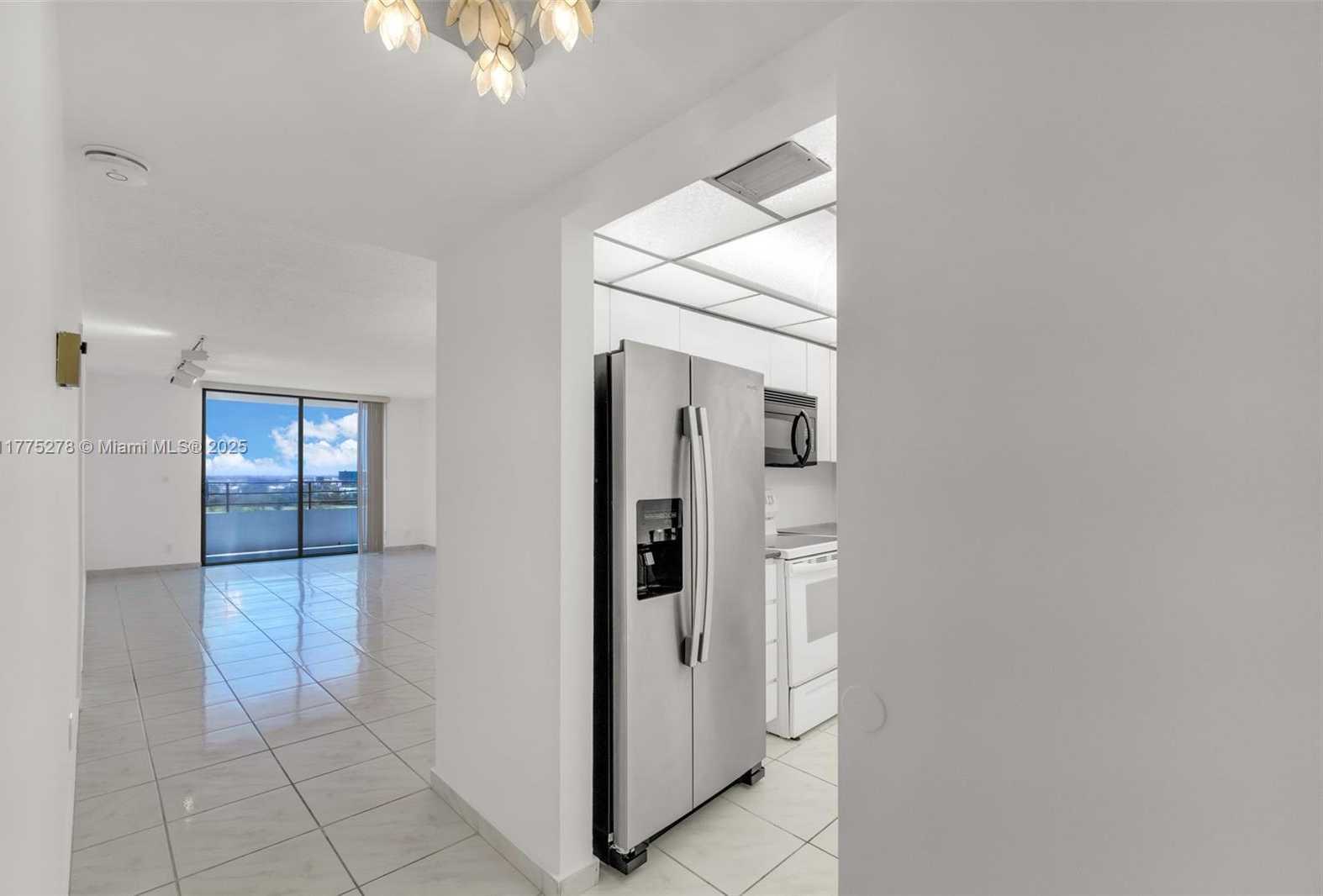 Small Image of 600 THREE ISLANDS BLVD #1207, Hallandale Beach Number 3