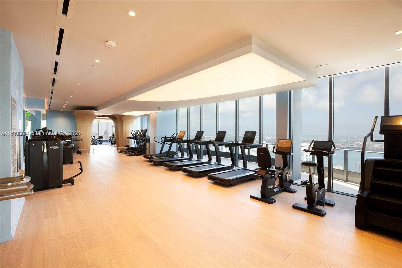 Small Image of 1000 BRICKELL PLZ #4706, Miami Number 14