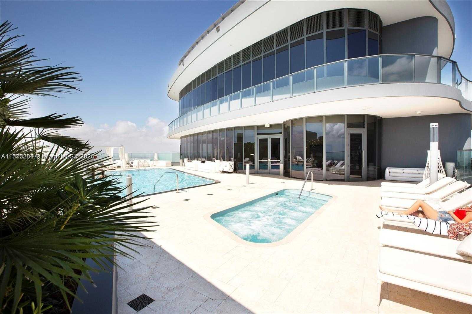 Small Image of 1000 BRICKELL PLZ #4706, Miami Number 16
