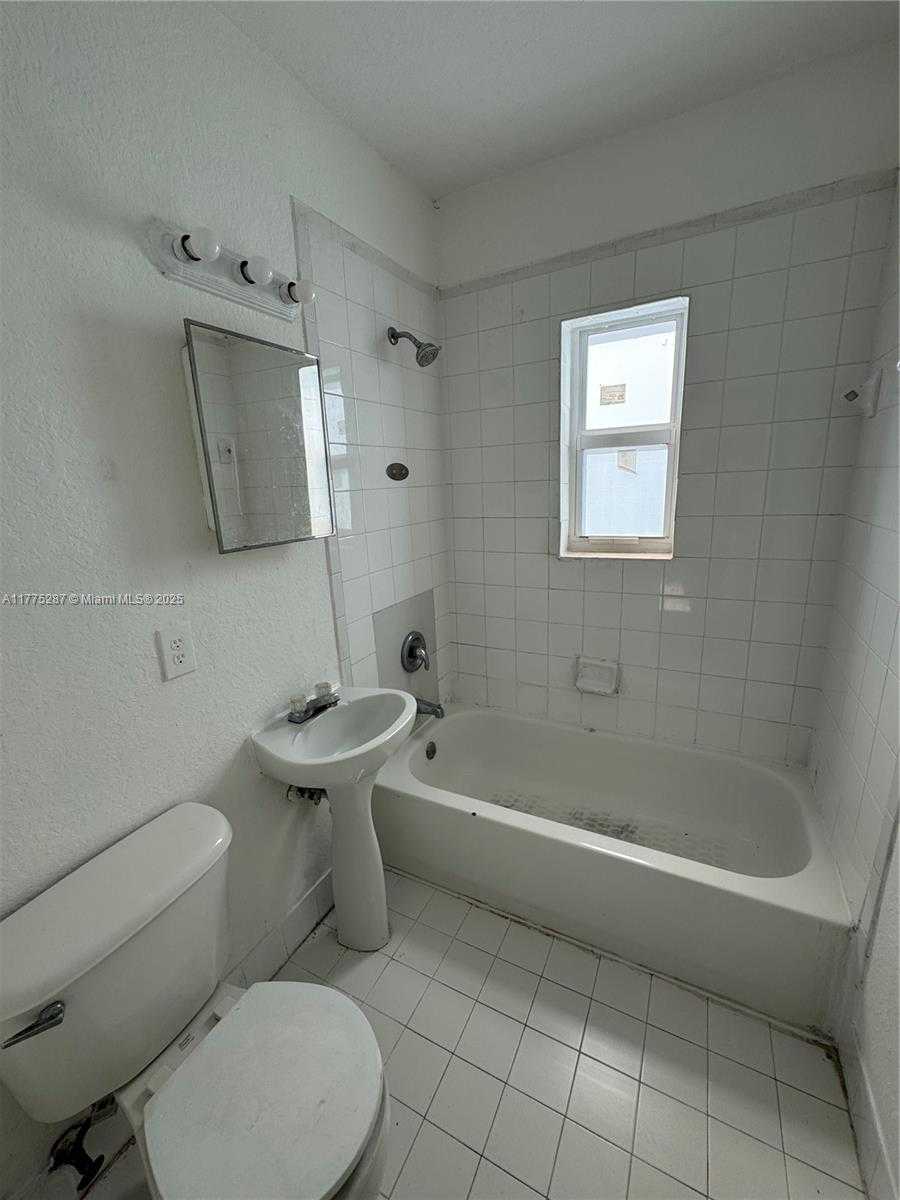 Small Image of 8456 NORTH WEST 4TH CT #8456, Miami Number 15