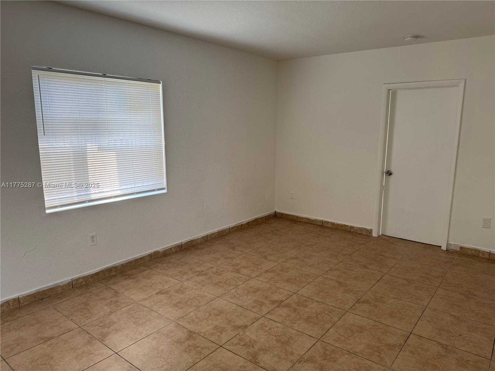 Small Image of 8456 NORTH WEST 4TH CT #8456, Miami Number 7