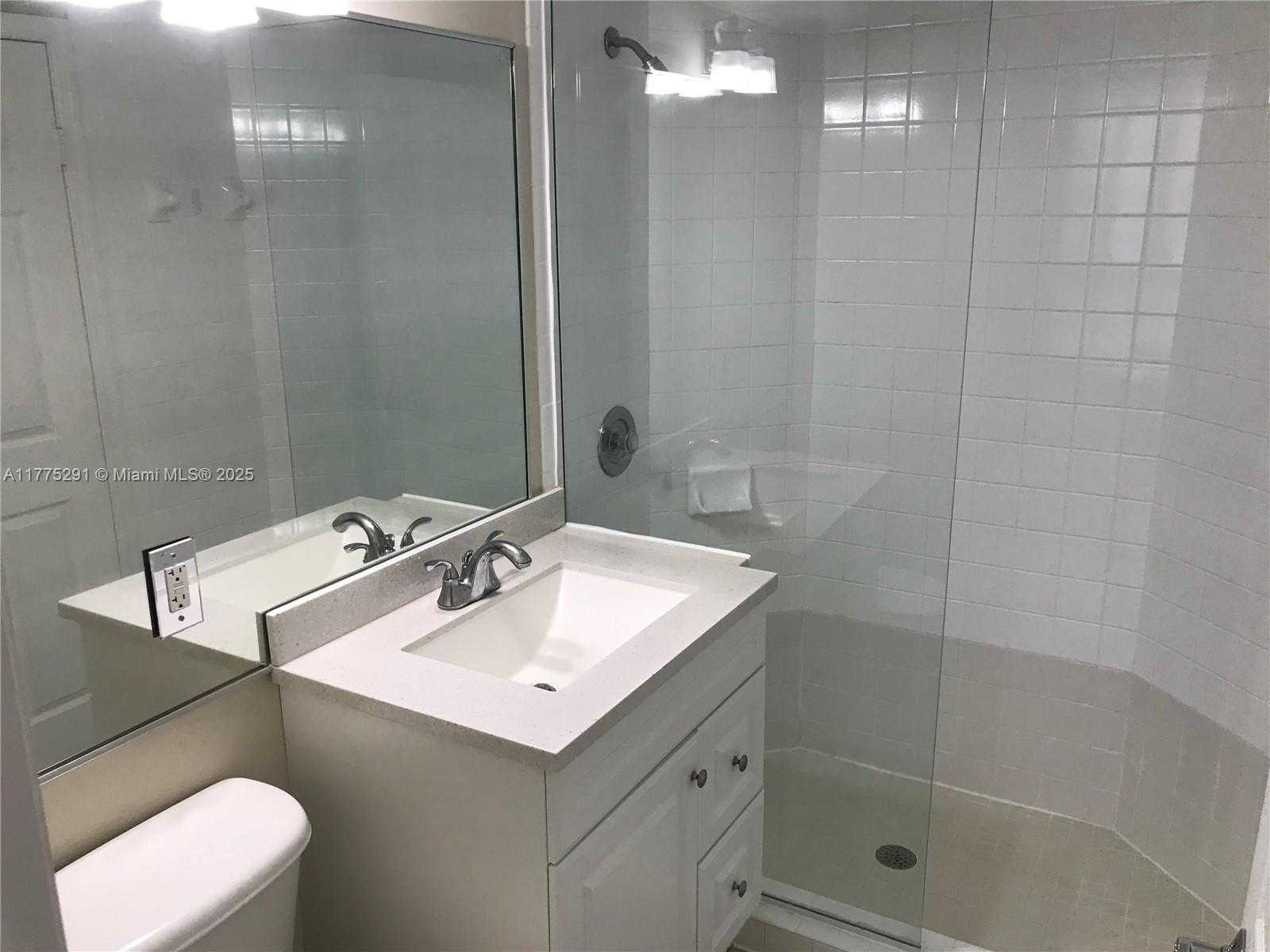Small Image of 1280 SOUTH ALHAMBRA CIR #1316, Coral Gables Number 12