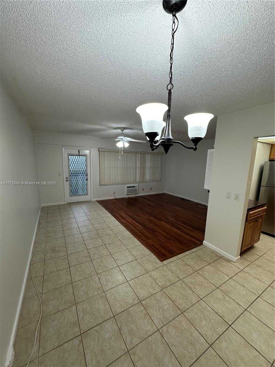 Small Image of 289 SUFFOLK G #289, Boca Raton Number 2