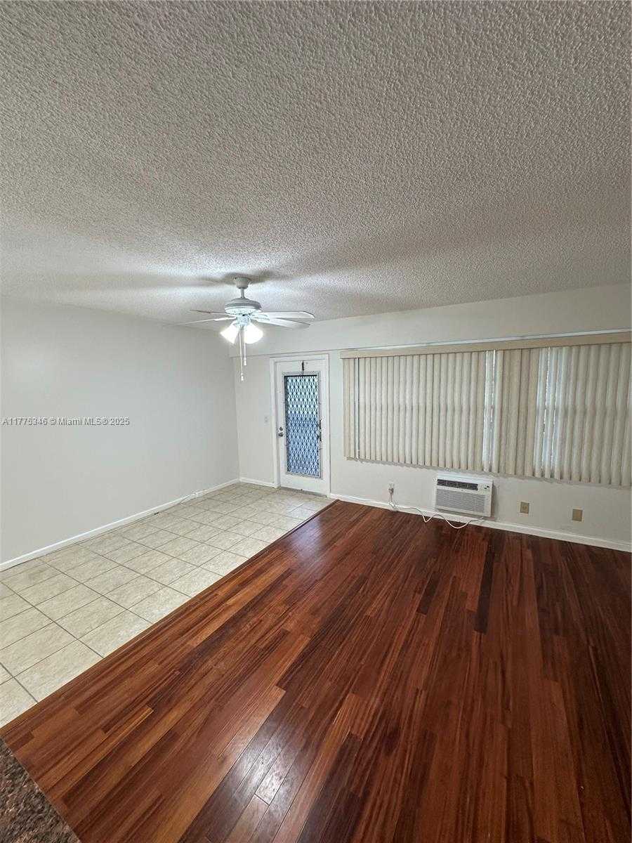 Small Image of 289 SUFFOLK G #289, Boca Raton Number 4