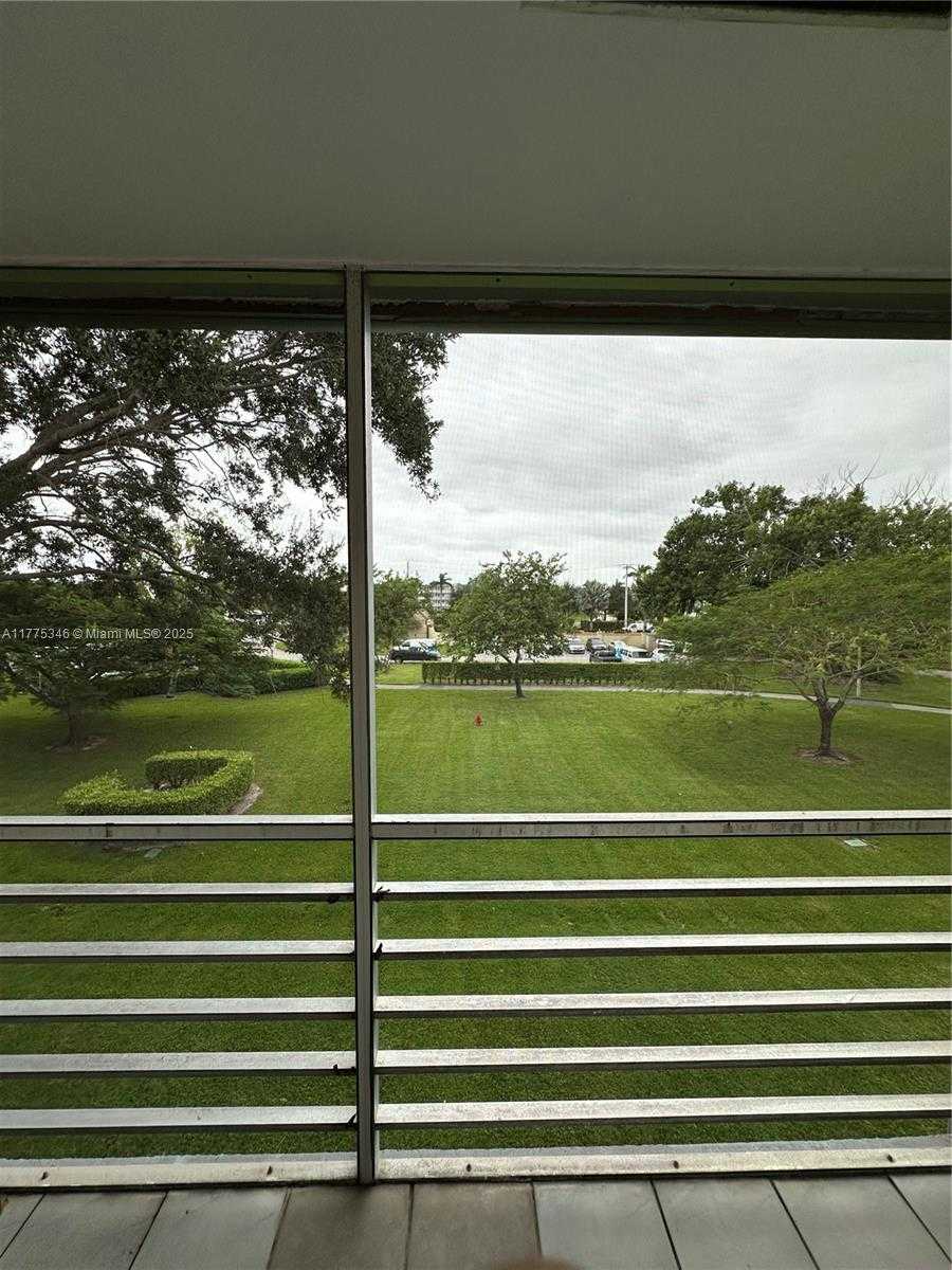 Small Image of 289 SUFFOLK G #289, Boca Raton Number 9