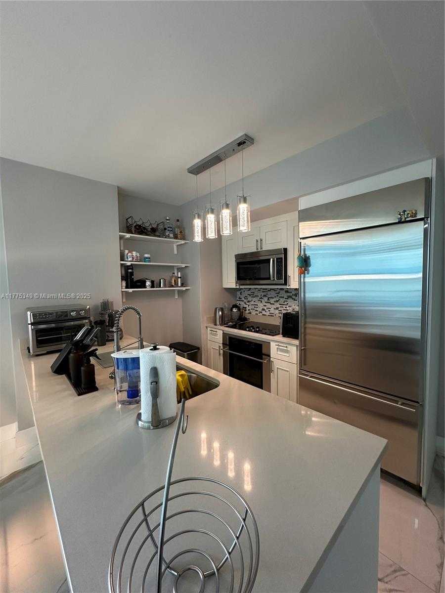 Small Image of 55 SOUTH EAST 6TH ST #1207, Miami Number 17