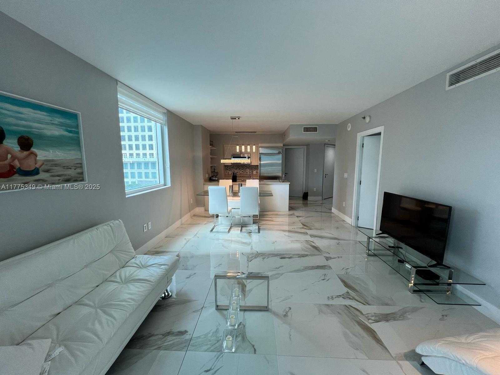 Small Image of 55 SOUTH EAST 6TH ST #1207, Miami Number 30