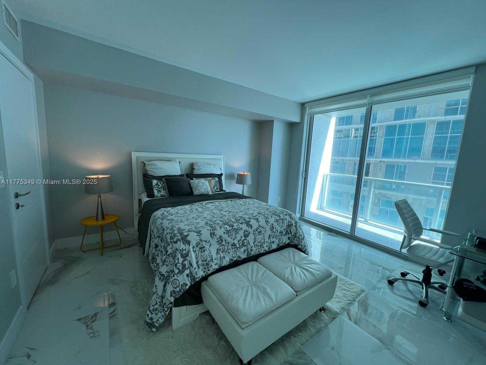 Small Image of 55 SOUTH EAST 6TH ST #1207, Miami Number 50