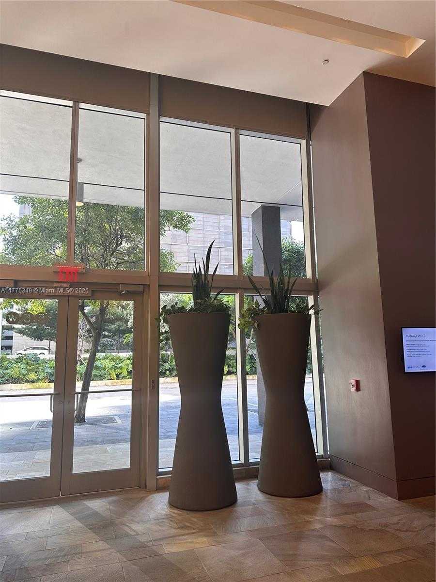 Small Image of 55 SOUTH EAST 6TH ST #1207, Miami Number 6