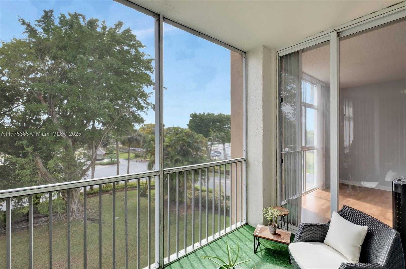 Small Image of 9805 NORTH WEST 52ND ST #306, Doral Number 27