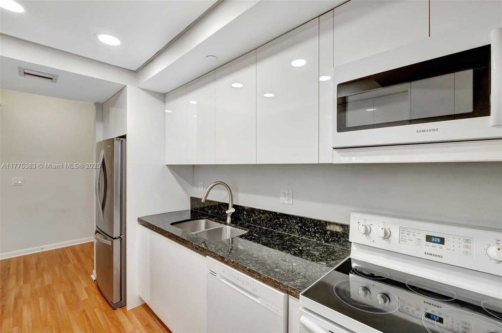 Small Image of 9805 NORTH WEST 52ND ST #306, Doral Number 8