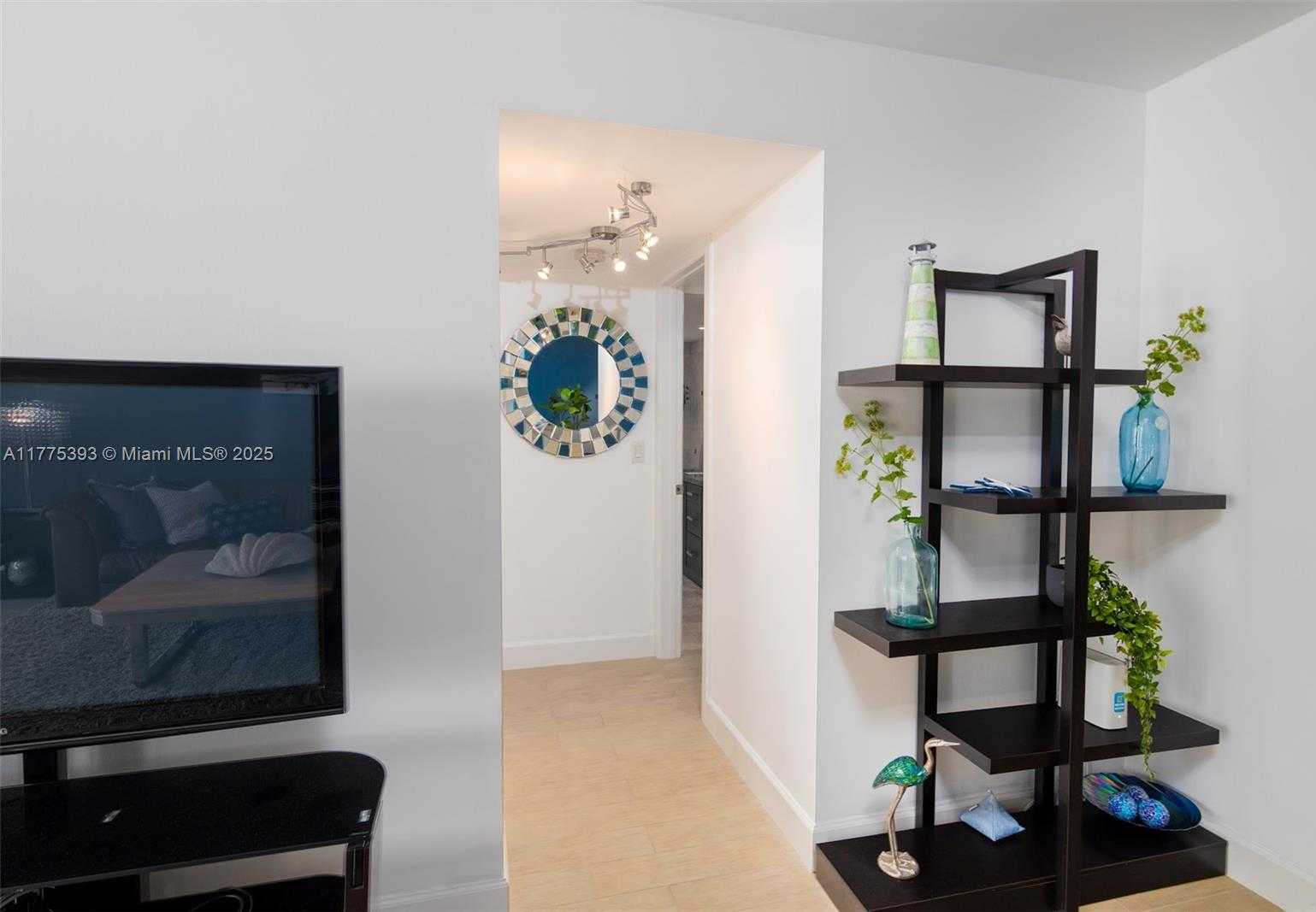 Small Image of 2301 SOUTH OCEAN DR #1107, Hollywood Number 23