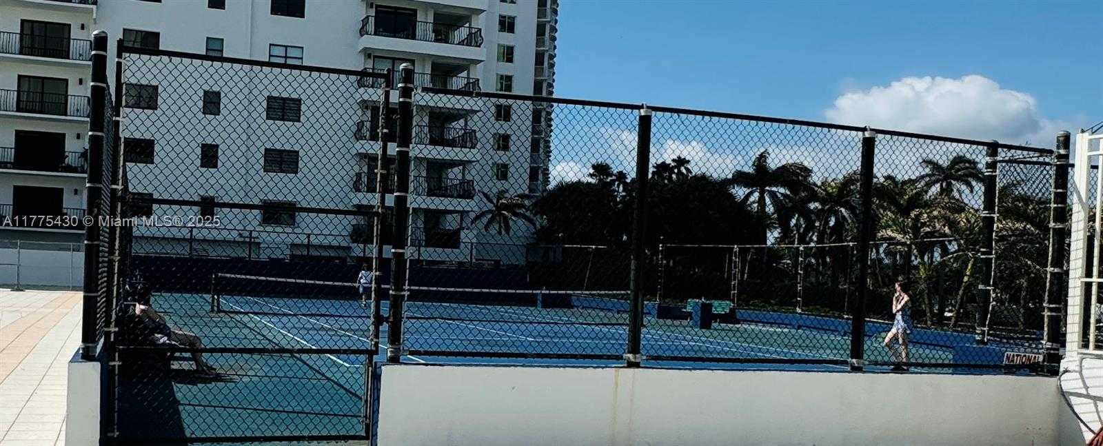 Small Image of 5445 COLLINS AVE #1520, Miami Beach Number 30