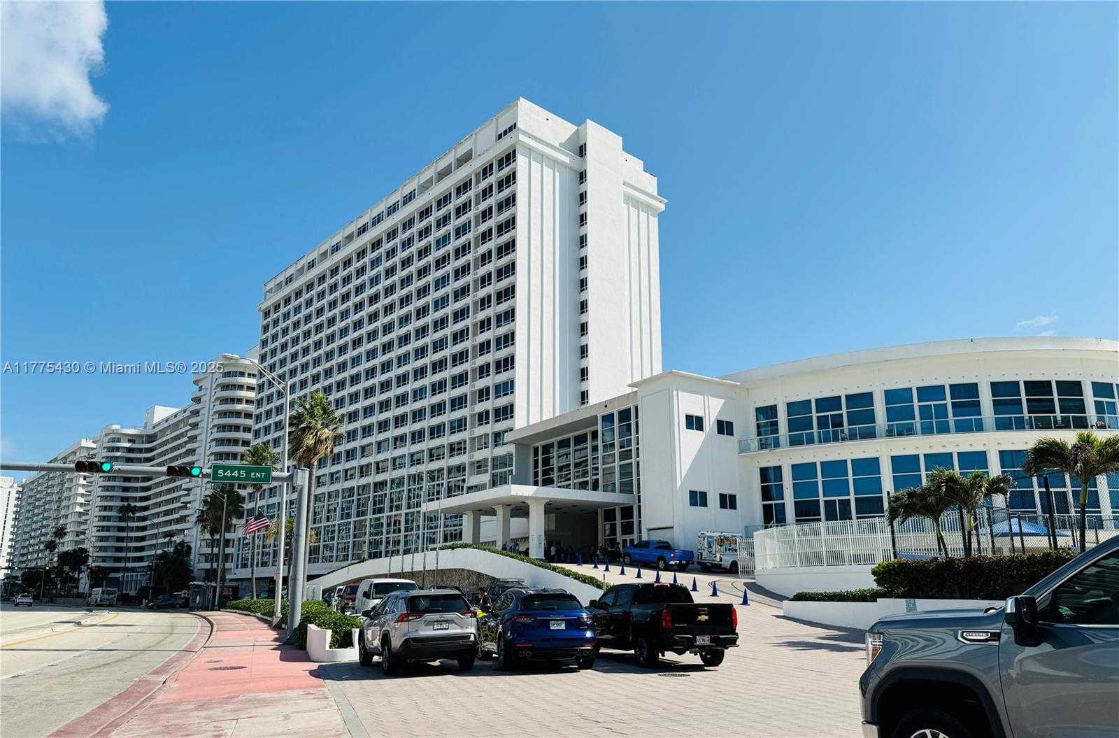 Small Image of 5445 COLLINS AVE #1520, Miami Beach Number 40