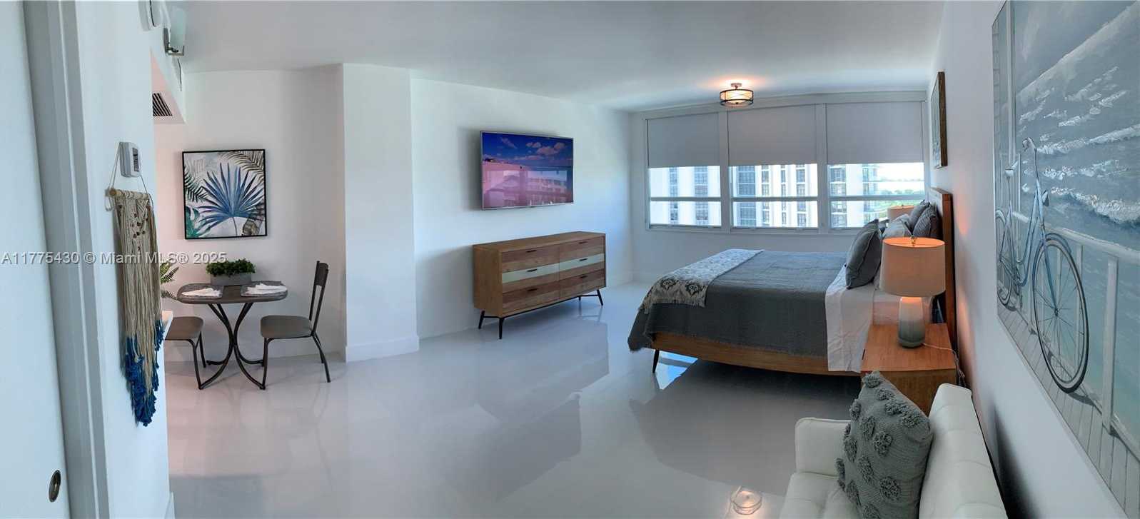 Small Image of 5445 COLLINS AVE #1520, Miami Beach Number 6