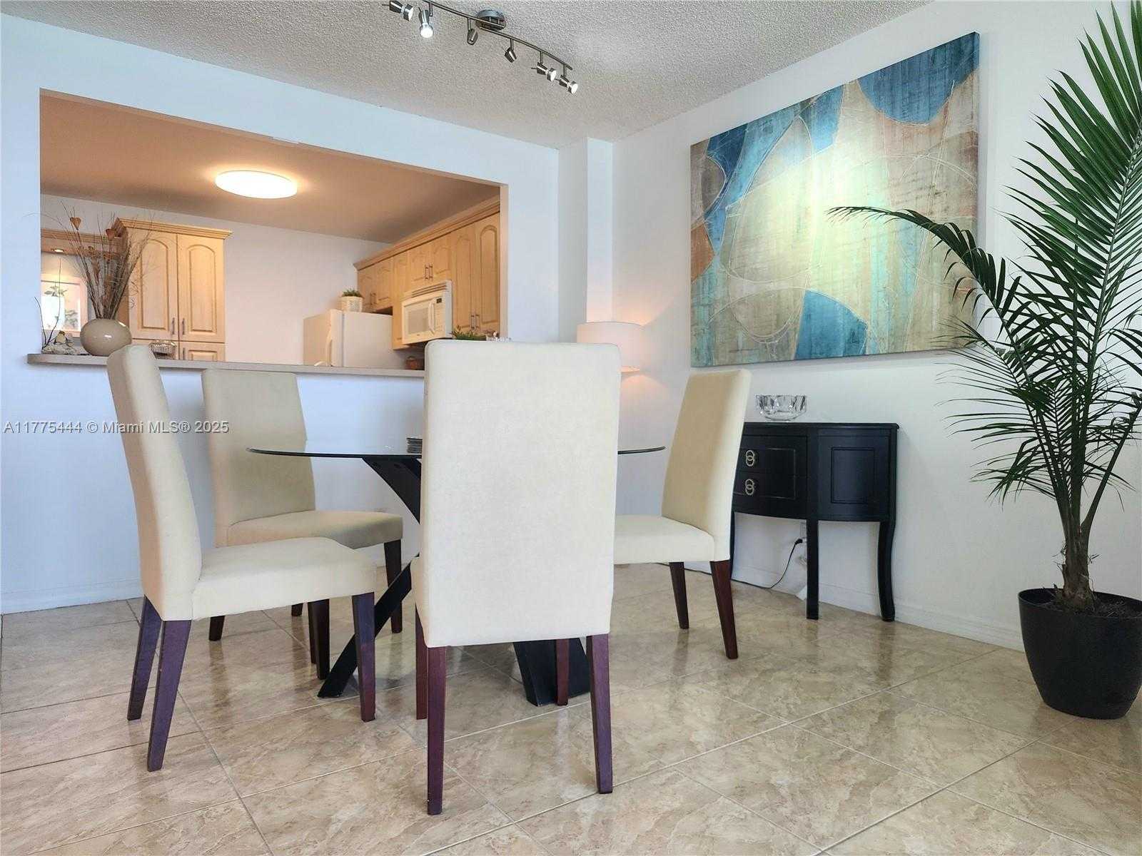 Small Image of 3725 SOUTH OCEAN DR #1212, Hollywood Number 13