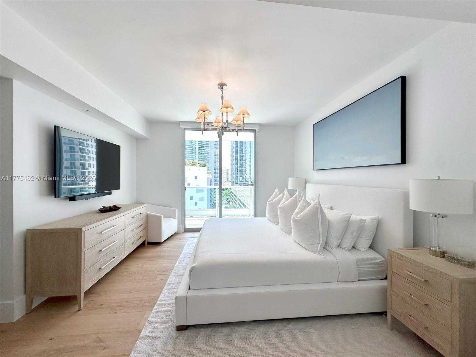 Small Image of 1331 BRICKELL BAY DR #1102, Miami Number 11