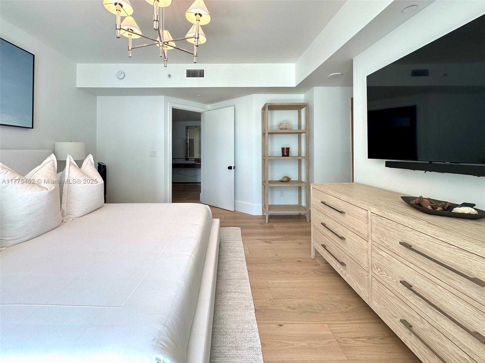 Small Image of 1331 BRICKELL BAY DR #1102, Miami Number 13