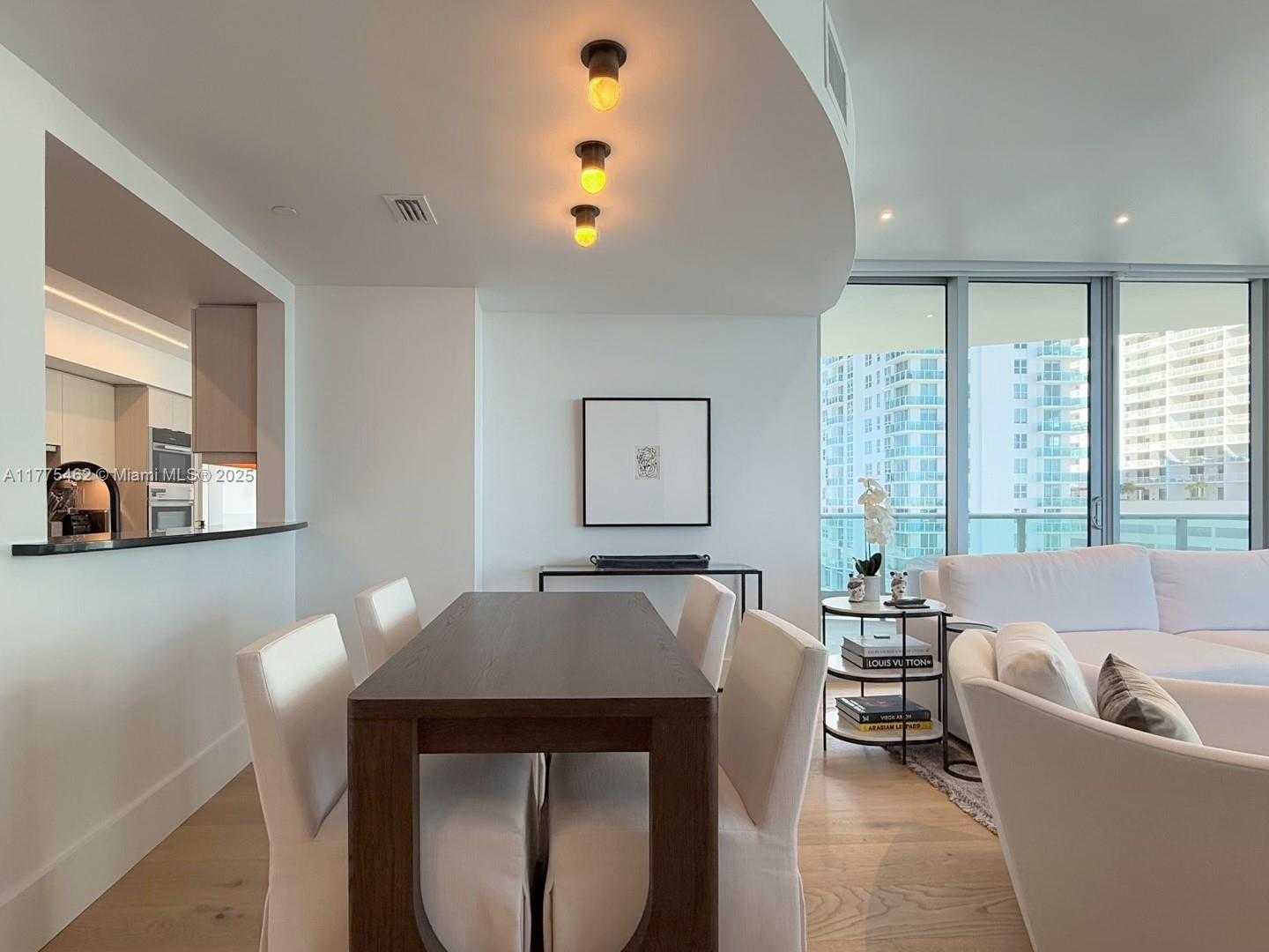 Small Image of 1331 BRICKELL BAY DR #1102, Miami Number 7
