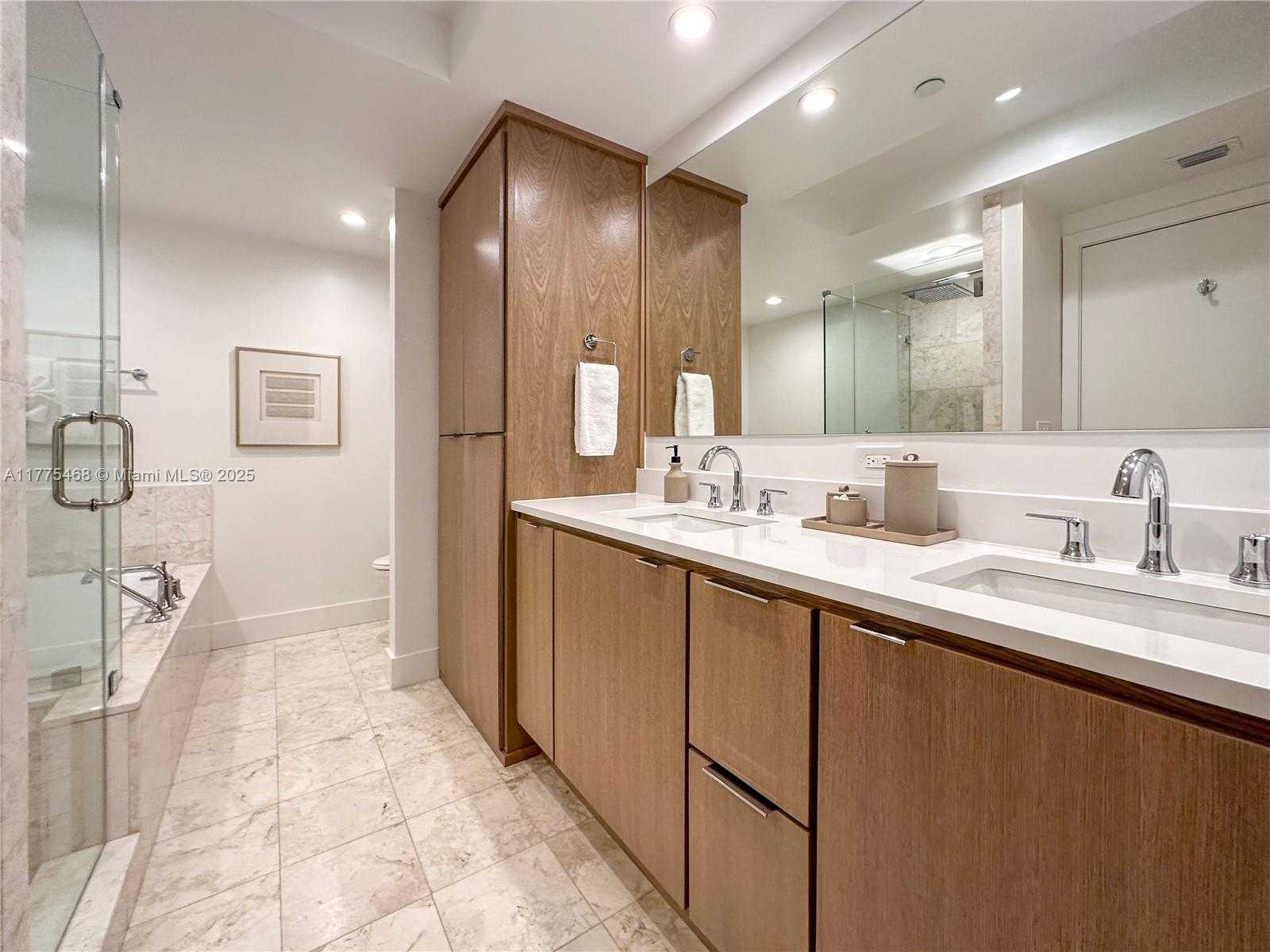 Small Image of 1331 BRICKELL BAY DR #506, Miami Number 16