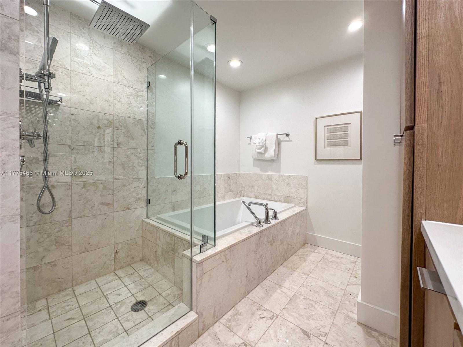 Small Image of 1331 BRICKELL BAY DR #506, Miami Number 18
