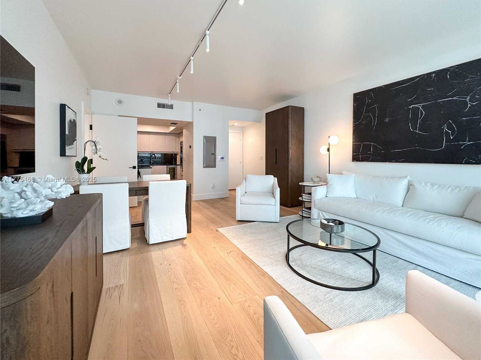 Small Image of 1331 BRICKELL BAY DR #506, Miami Number 4