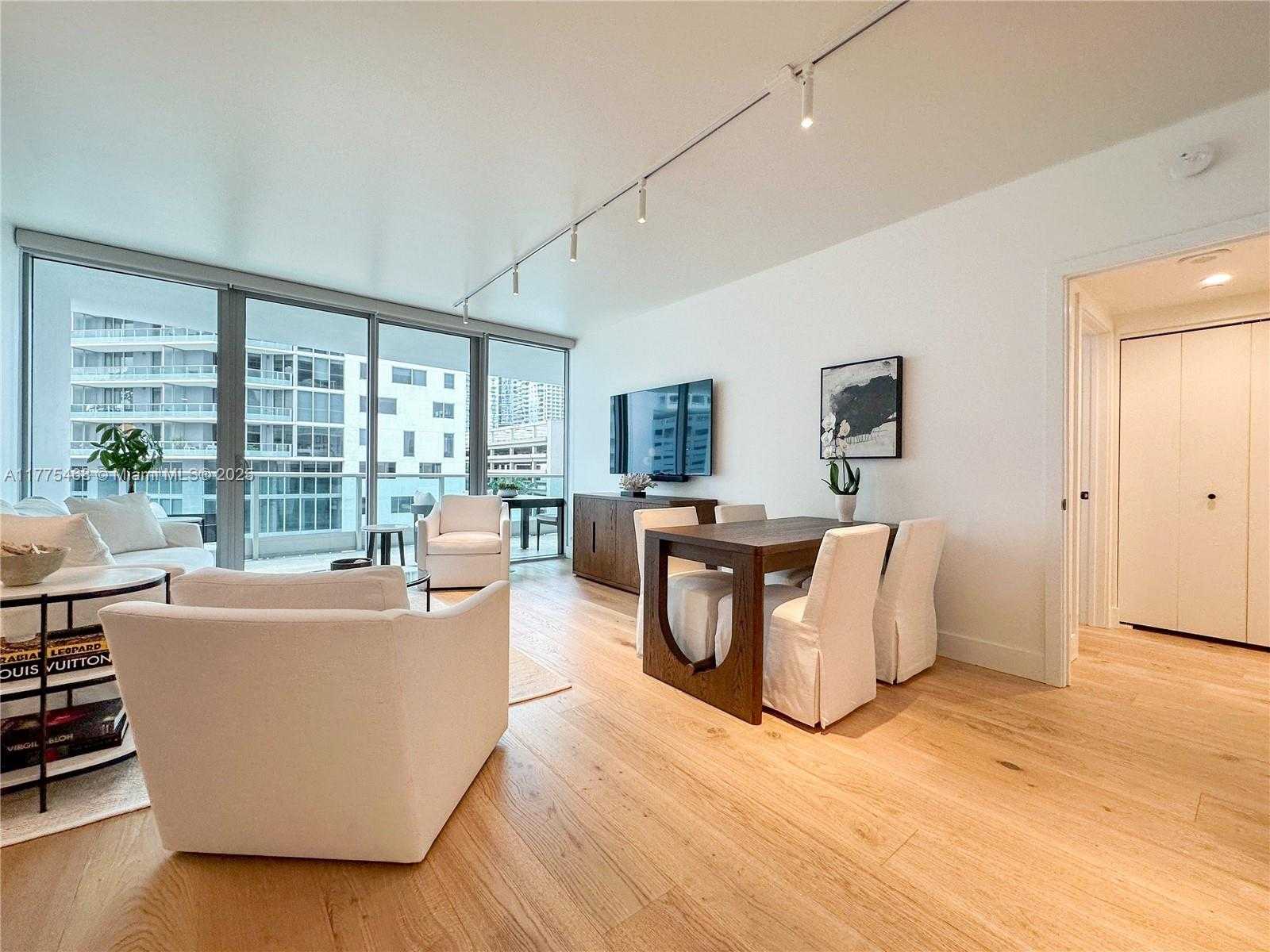 Small Image of 1331 BRICKELL BAY DR #506, Miami Number 5