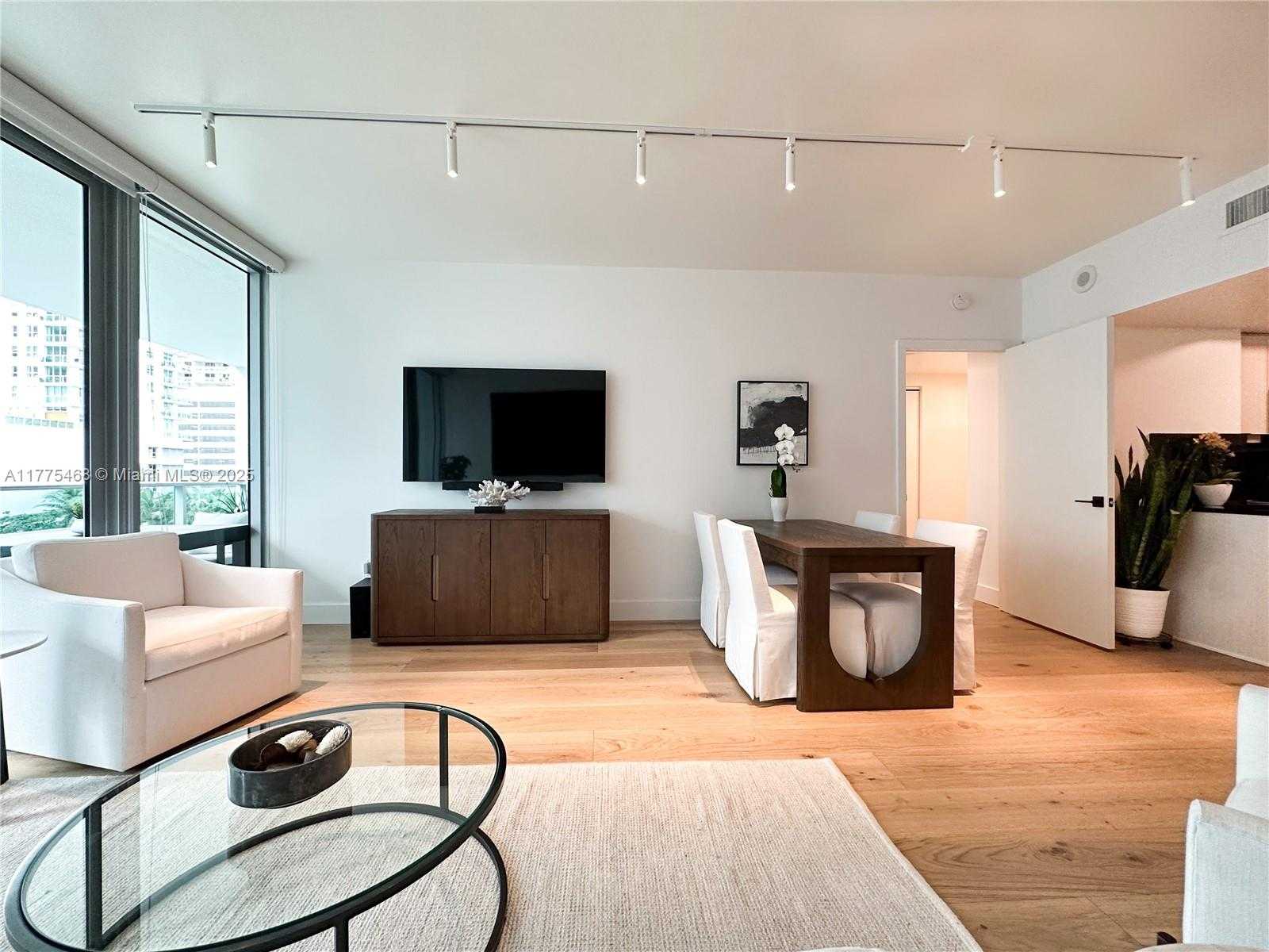 Small Image of 1331 BRICKELL BAY DR #506, Miami Number 6
