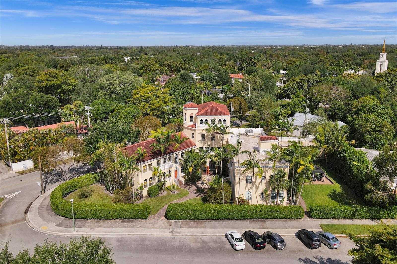 Small Image of 421 GRAND CONCOURSE #1, Miami Shores Number 15