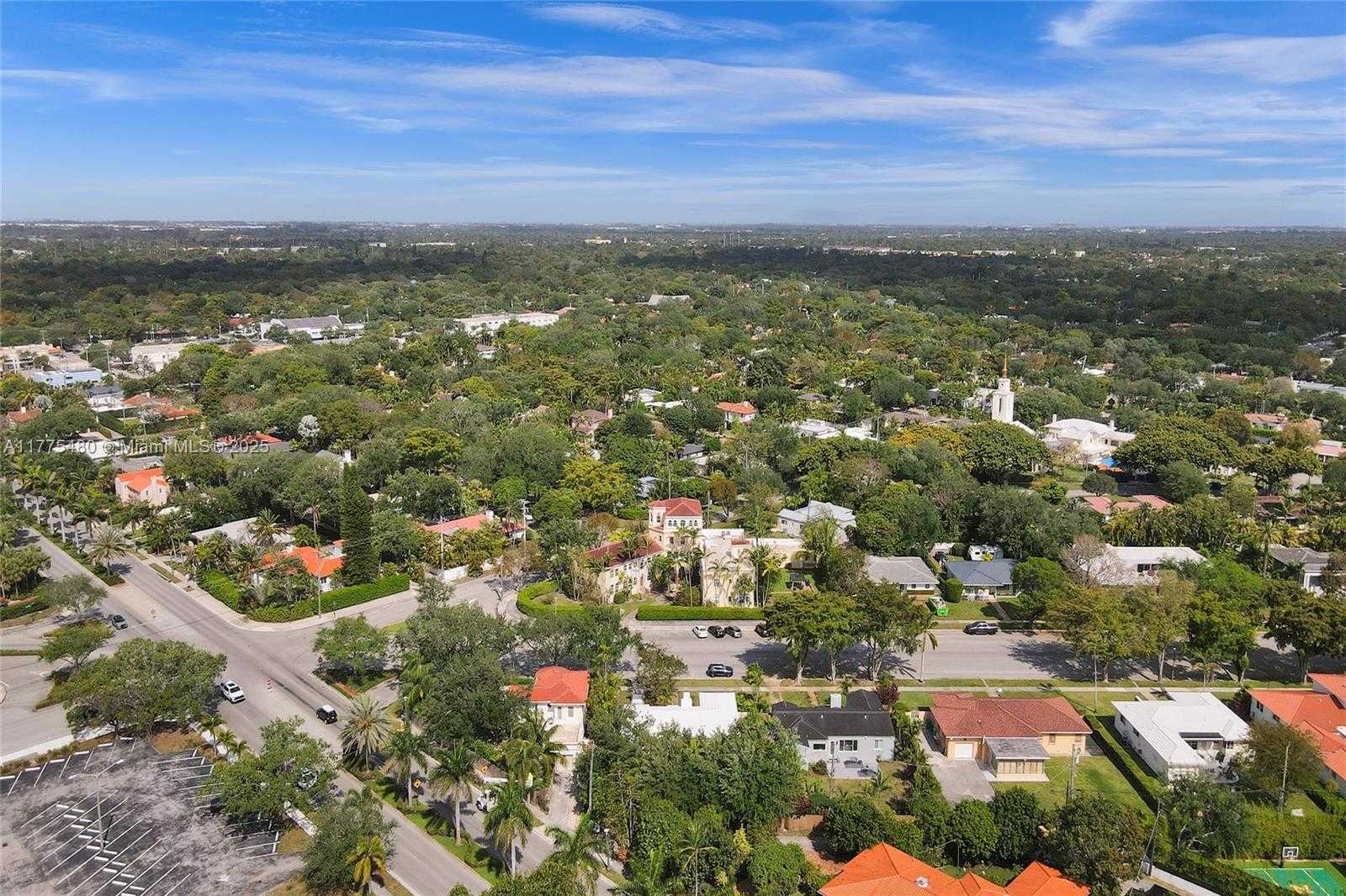Small Image of 421 GRAND CONCOURSE #1, Miami Shores Number 20