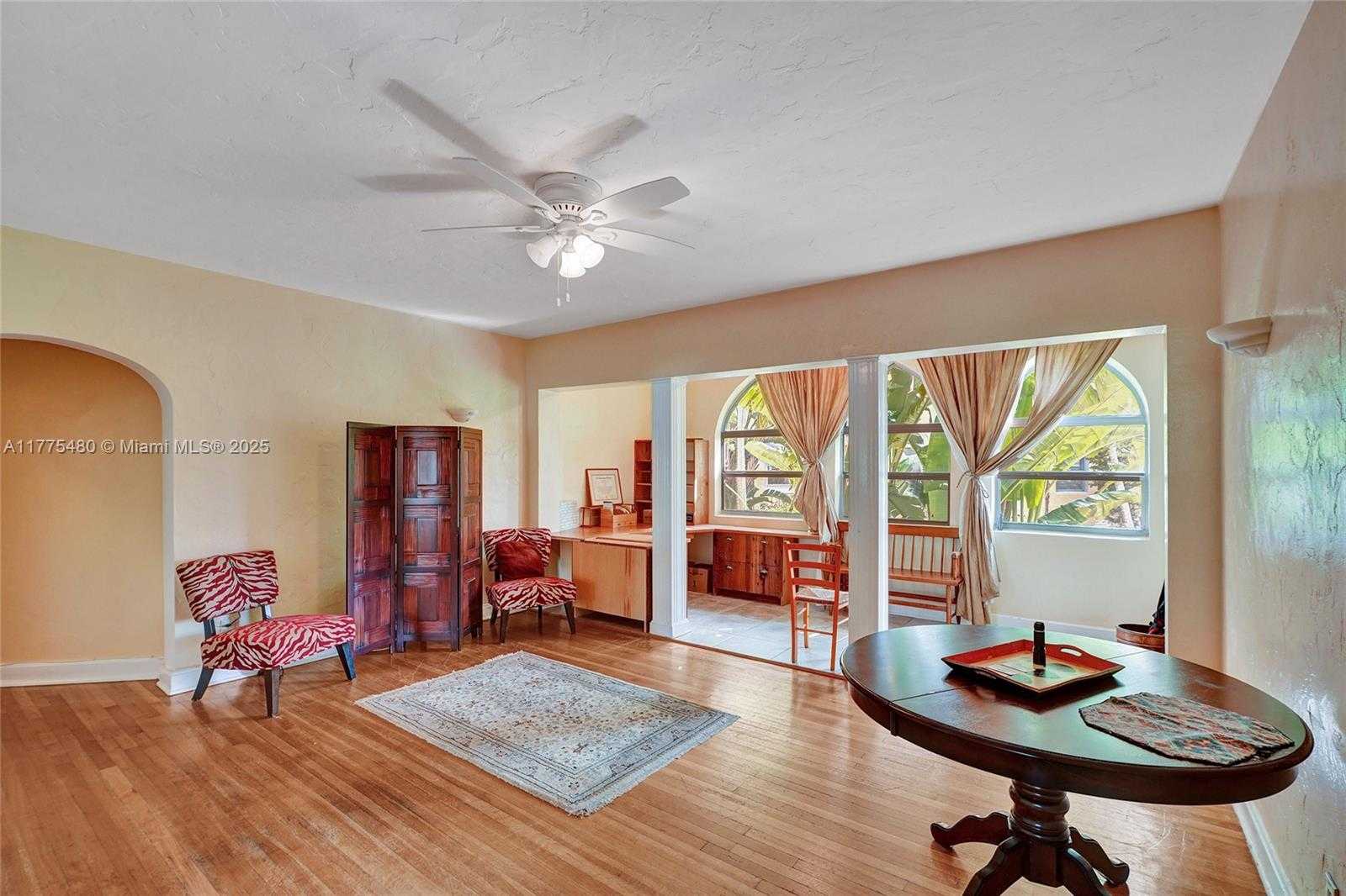 Small Image of 421 GRAND CONCOURSE #1, Miami Shores Number 26