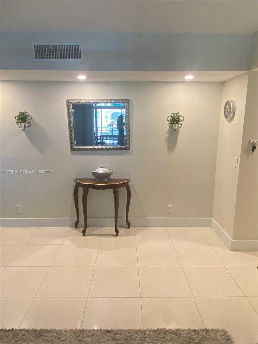 Small Image of 6342 WEST LONGBOAT LN W #C201, Boca Raton Number 5