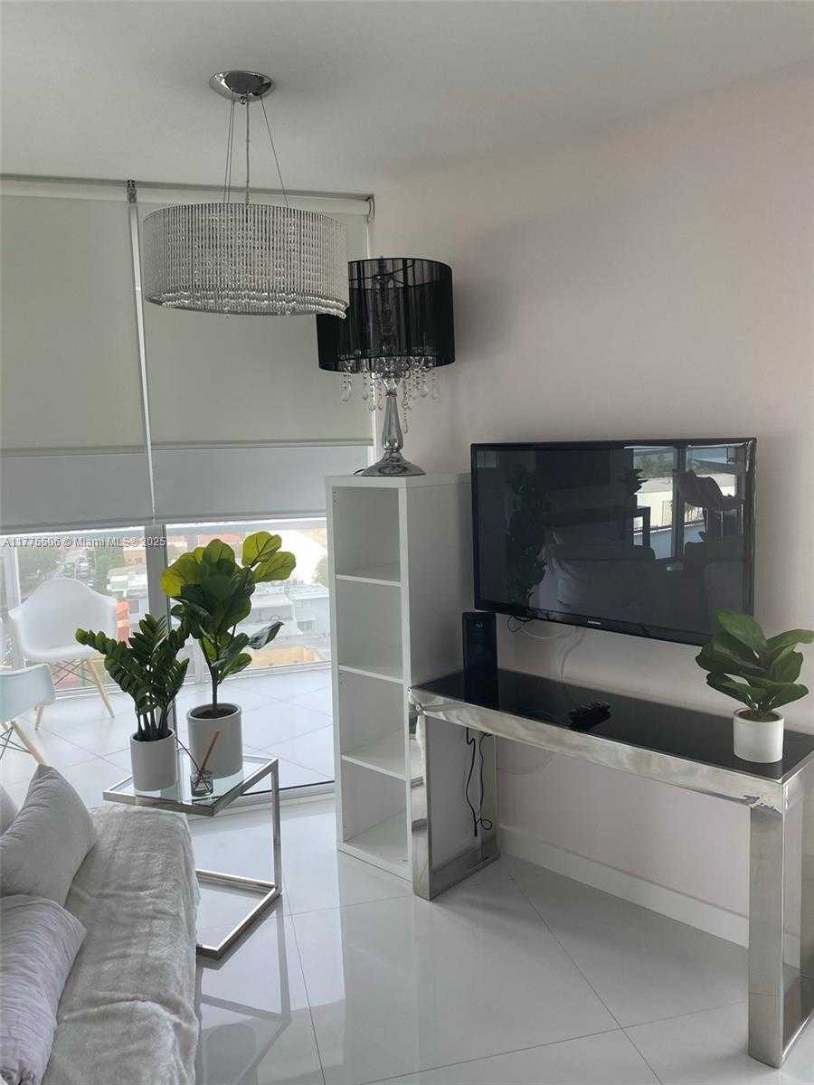 Small Image of 6700 INDIAN CREEK DR #1201, Miami Beach Number 3
