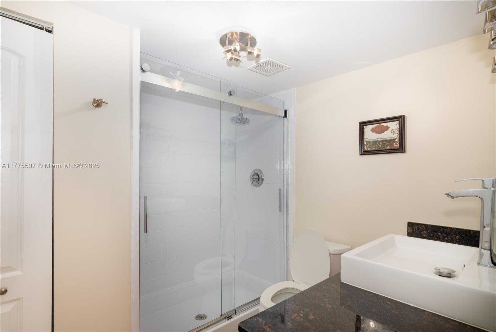 Small Image of 1965 SOUTH OCEAN DR #9F, Hallandale Beach Number 18