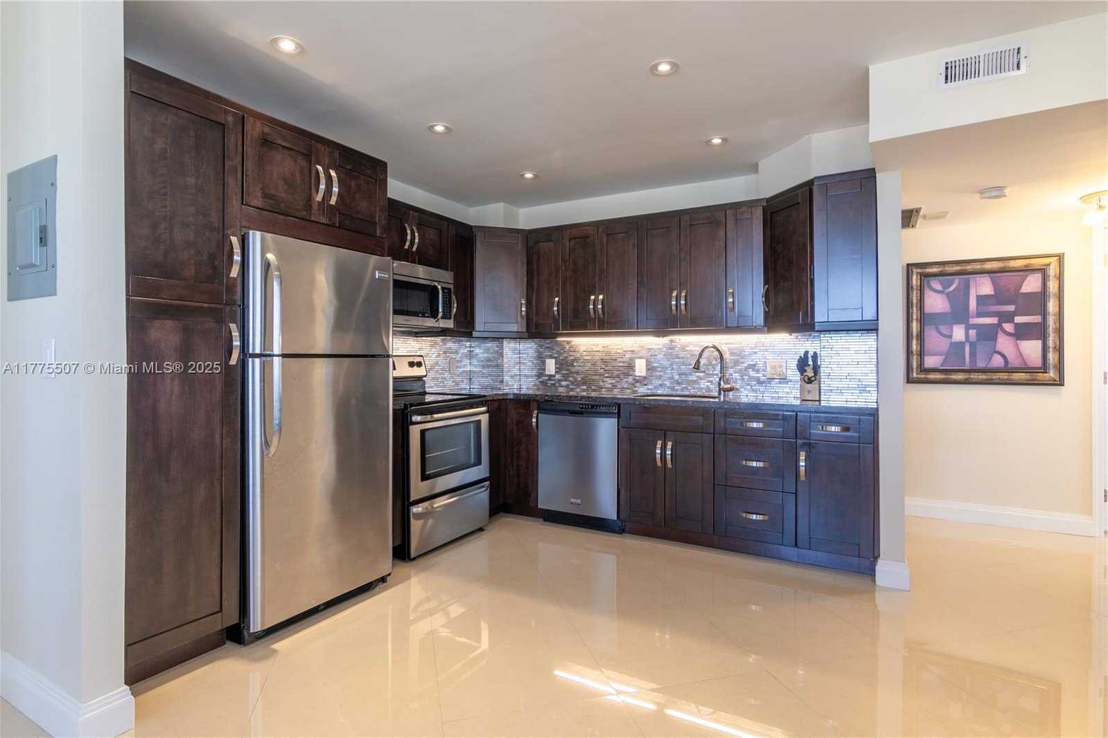 Small Image of 1965 SOUTH OCEAN DR #9F, Hallandale Beach Number 2