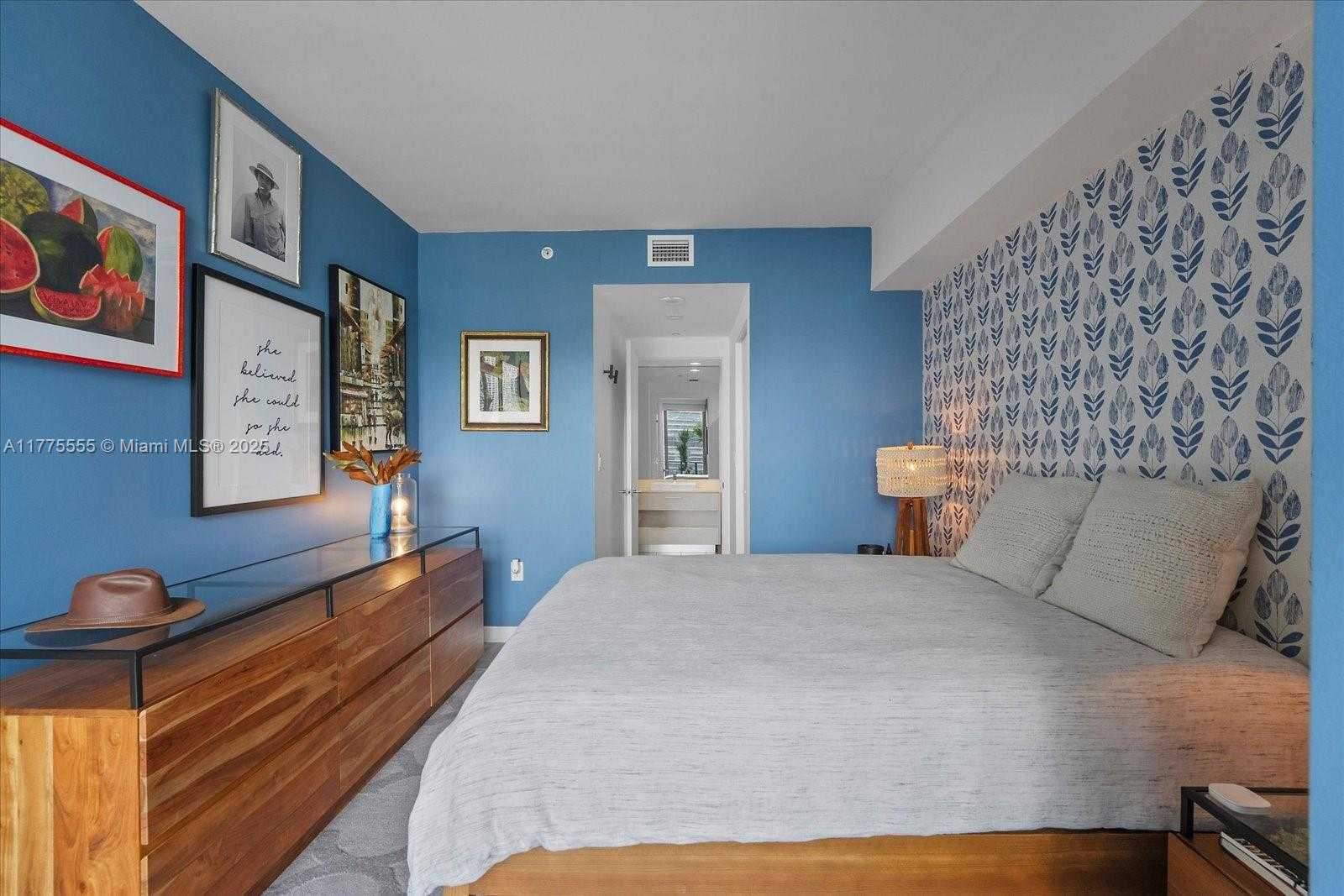 Small Image of 45 SOUTH WEST 9TH ST #1510, Miami Number 19