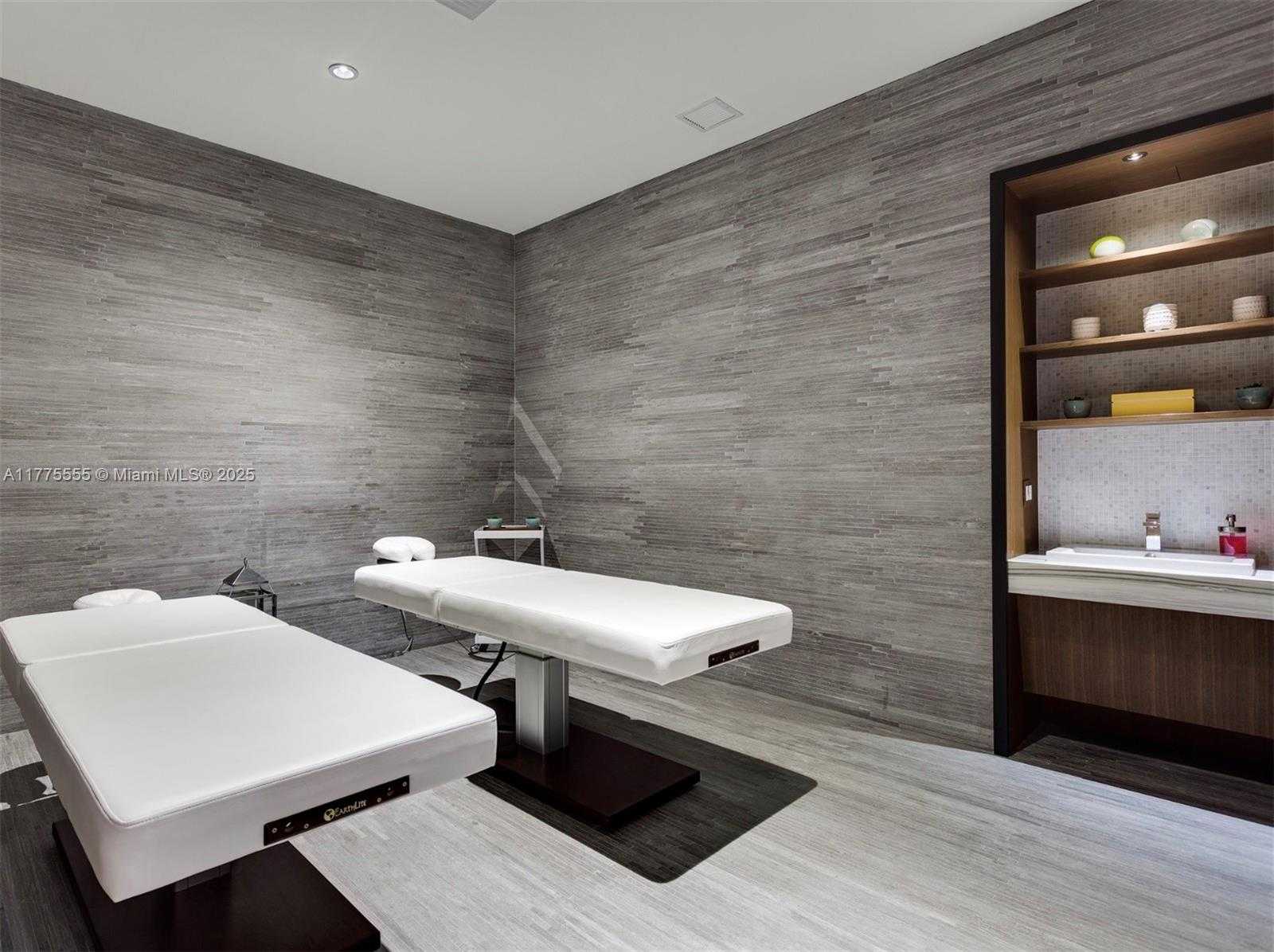 Small Image of 45 SOUTH WEST 9TH ST #1510, Miami Number 21