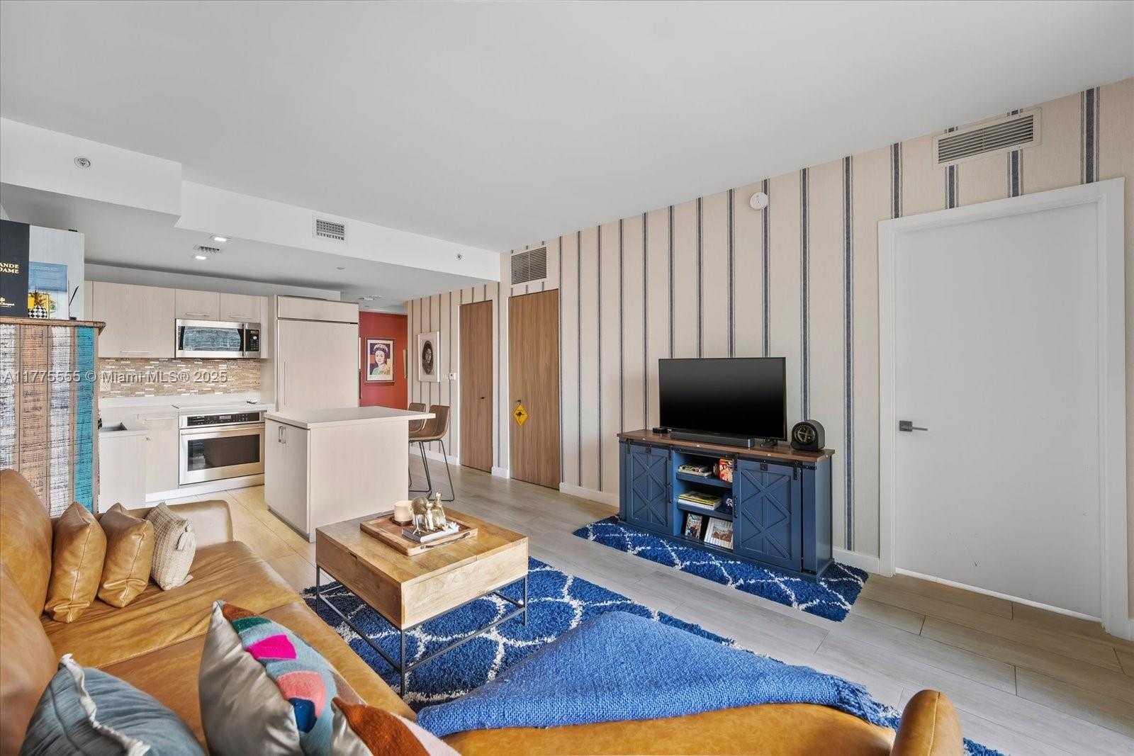 Small Image of 45 SOUTH WEST 9TH ST #1510, Miami Number 4