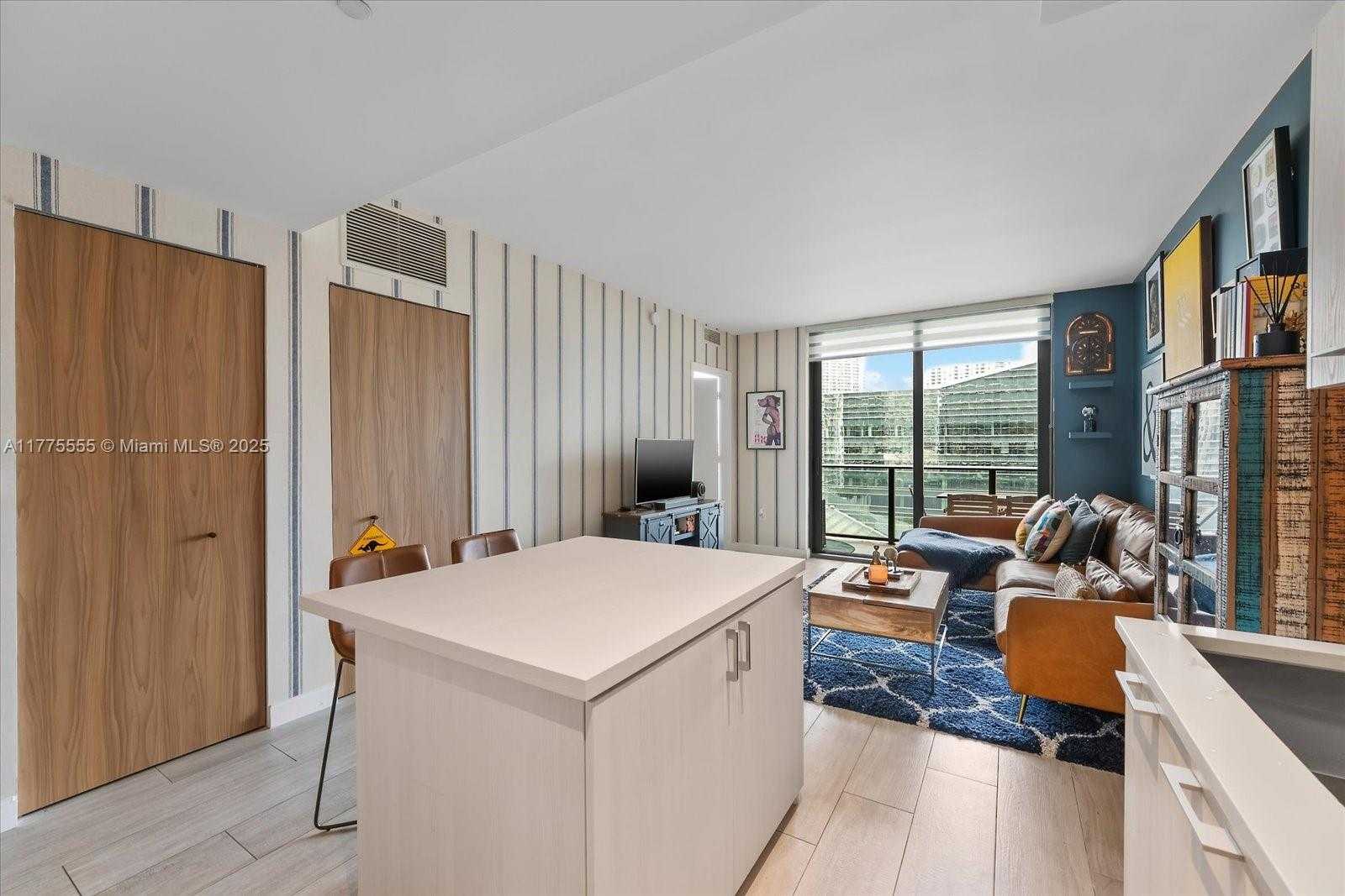 Small Image of 45 SOUTH WEST 9TH ST #1510, Miami Number 7