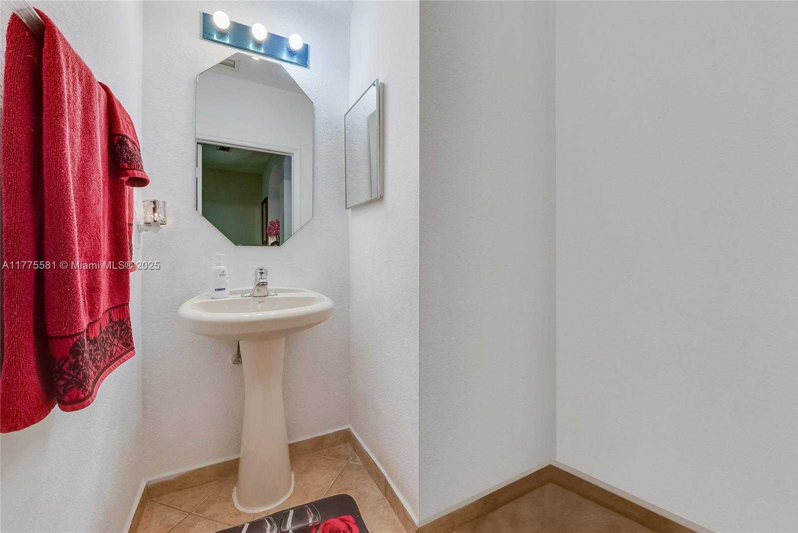 Small Image of 21441 SOUTH WEST 85TH PATH, Cutler Bay Number 5