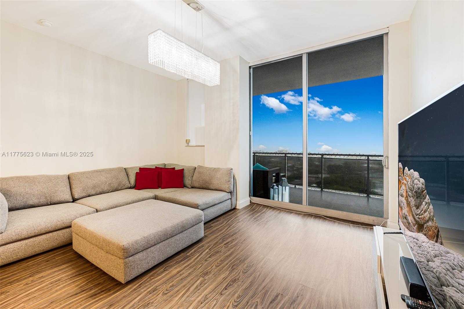 Small Image of 7901 HISPANOLA AVE #804, North Bay Village Number 13