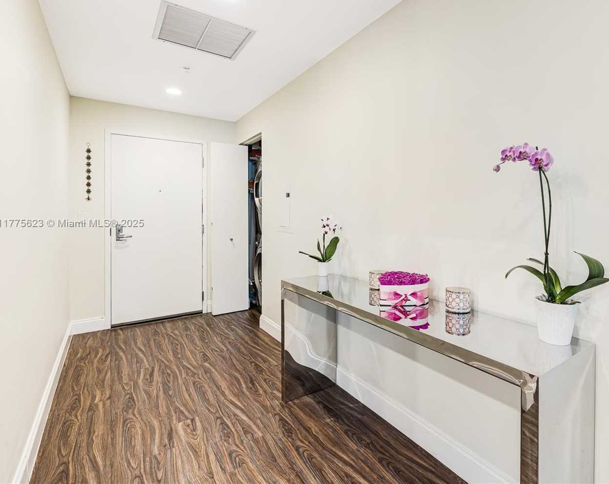 Small Image of 7901 HISPANOLA AVE #804, North Bay Village Number 15