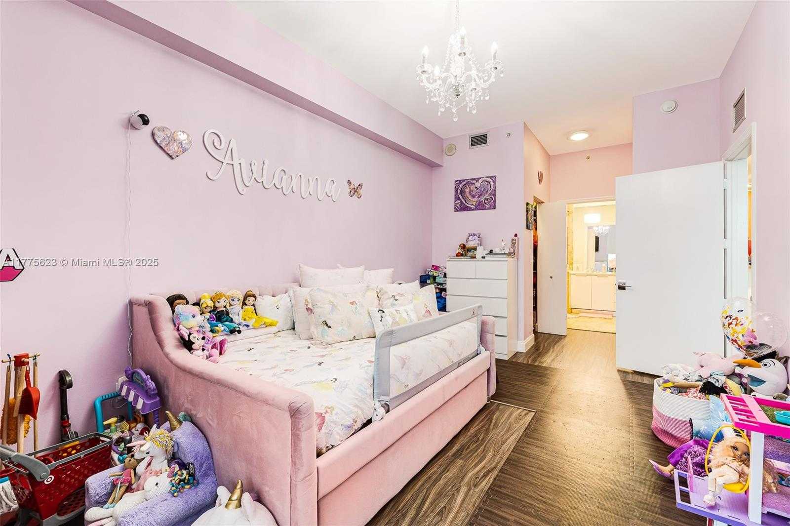 Small Image of 7901 HISPANOLA AVE #804, North Bay Village Number 24