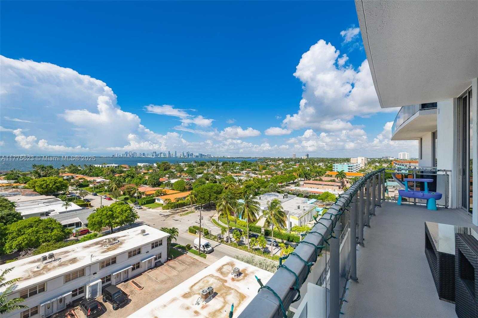 Small Image of 7901 HISPANOLA AVE #804, North Bay Village Number 4