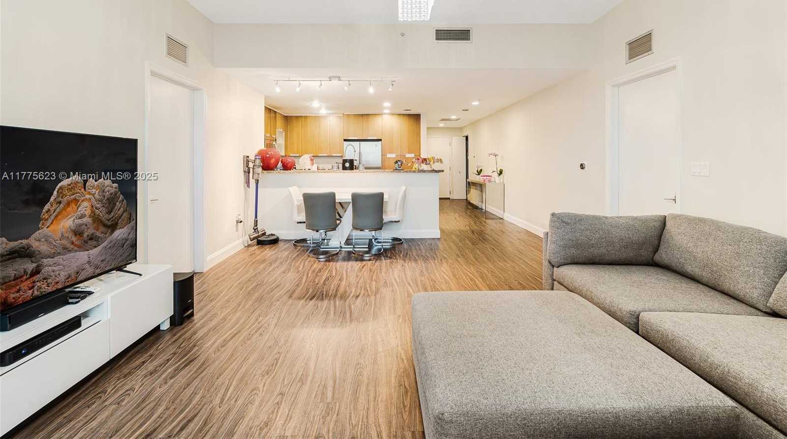Small Image of 7901 HISPANOLA AVE #804, North Bay Village Number 7