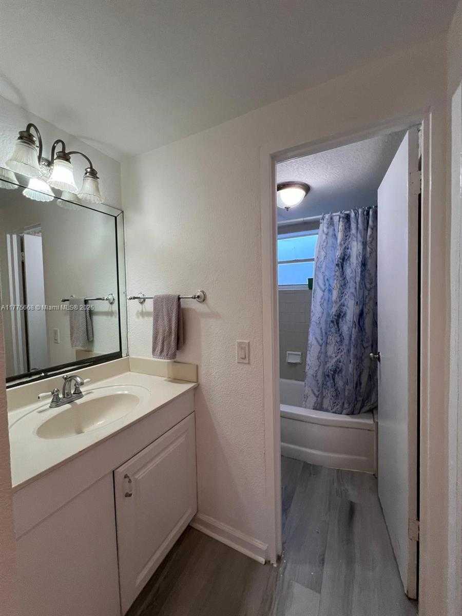 Small Image of 7904 WEST WEST DR #108, North Bay Village Number 10